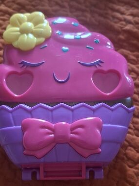 Polly Pocket Cupcake